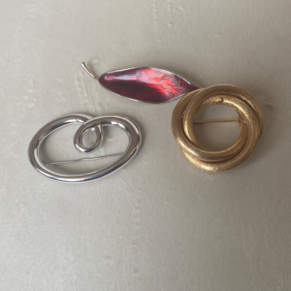 Vintage brooches